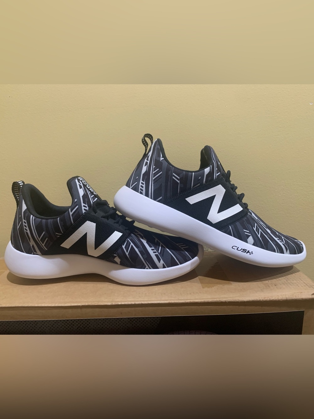 Men’s New Balance Recovery V2 sneakers
2E (wide/extra wide)